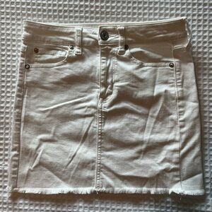 American Eagle WHITE Denim Skirt